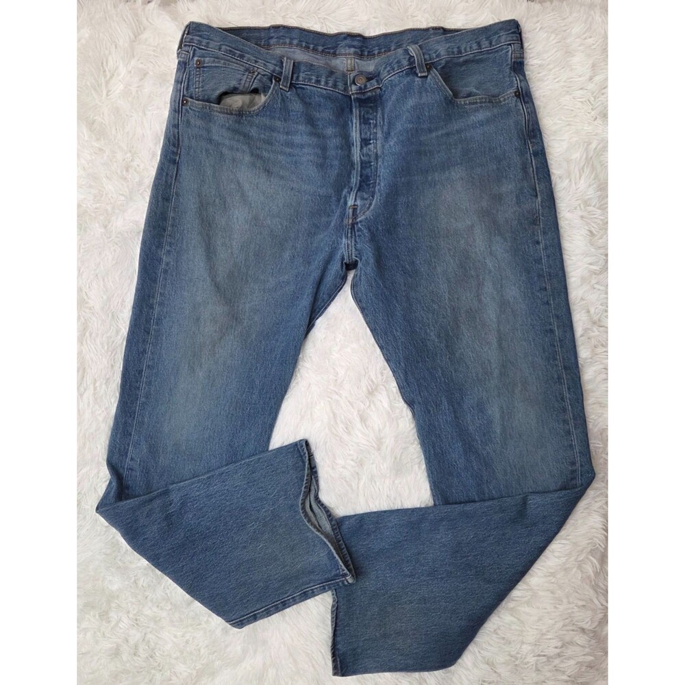 Levi’s 501 Men’s Jeans 40x32 Button Fly Straight Leg Medium Wash Denim